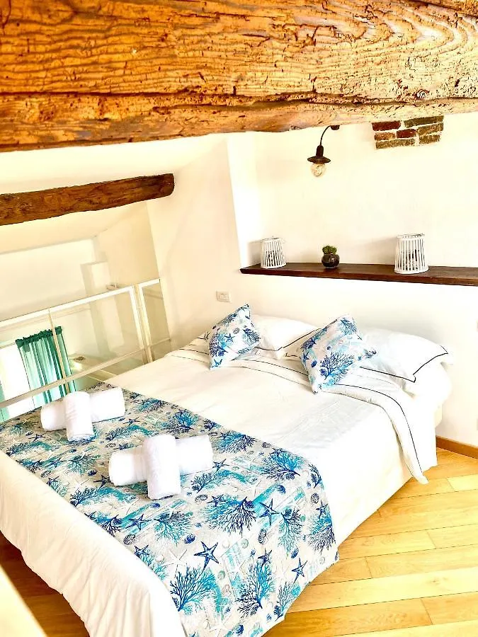 Cozy Loft Marina View Apartment Savona