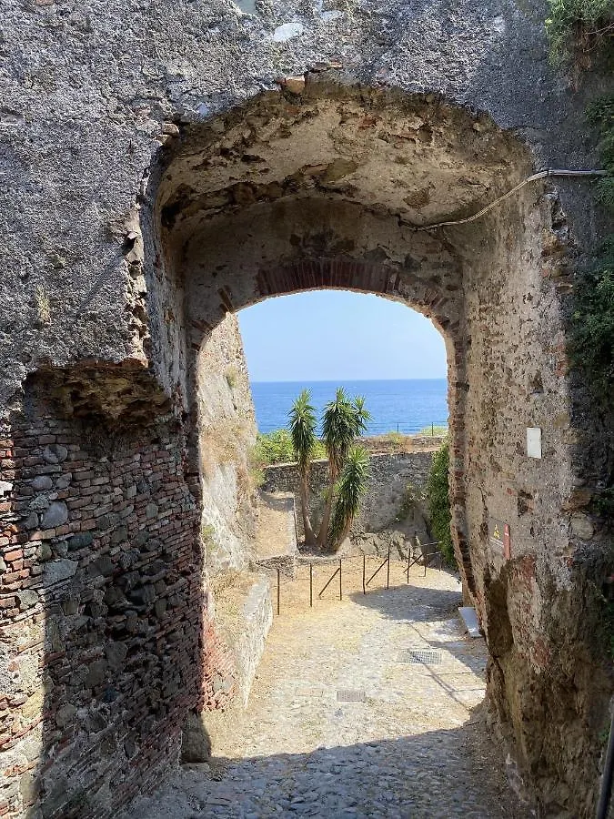 Cozy Loft Marina View Apartment Savona Italy
