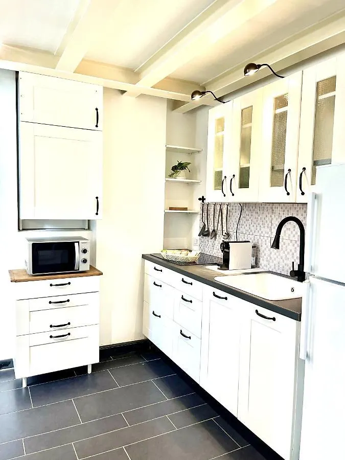 Cozy Loft Marina View Apartment Savona Italy