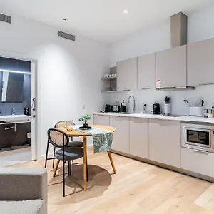 https://limehome-sevilla-ronda-de-capuchinos.es-andalucia.com