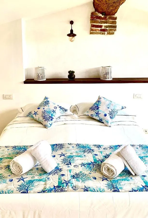 Cozy Loft Marina View Apartment Savona Italy