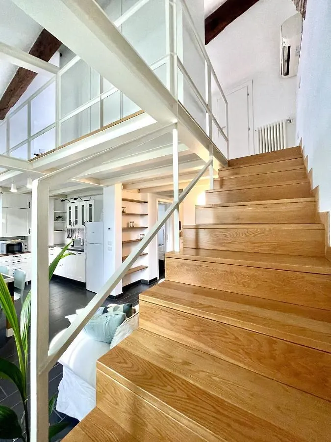 Cozy Loft Marina View Apartment Savona